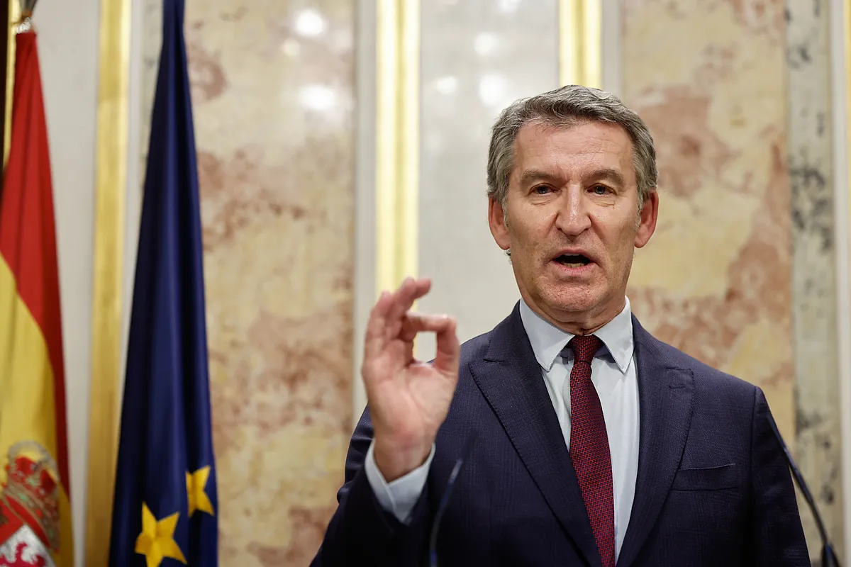 Feijóo exige la dimisión de Sánchez: "Está rodeado de corrupción, es  imposible que todo sucediese sin su conocimiento" | España