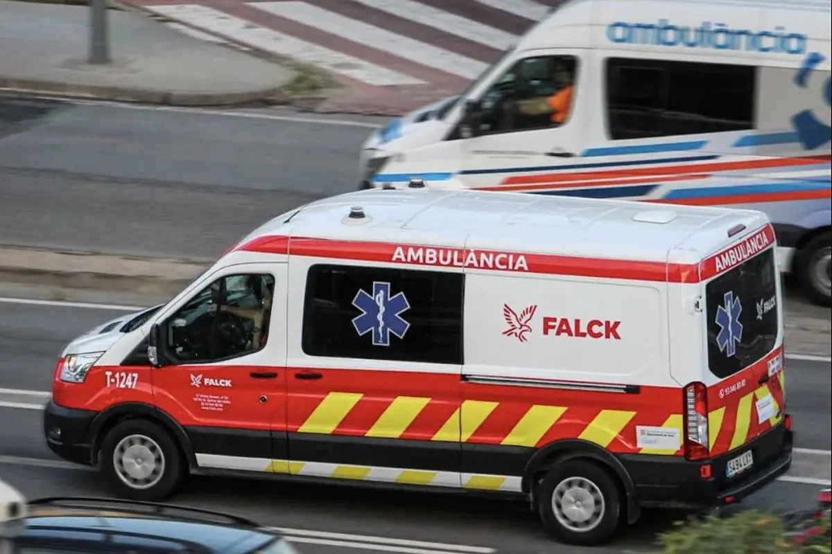 Mueren dos personas en Vilanova i la Geltrú tras un choque frontal entre un coche y una furgoneta cuyo conductor está siendo investigado por conducir drogado