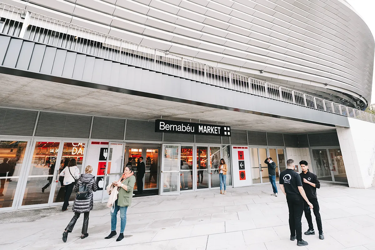 Así es el mercado más esperado de Madrid: en el Bernabéu, con más de 3.000 metros cuadrados, 20 puestos gourmet y hasta 1.000 comensales