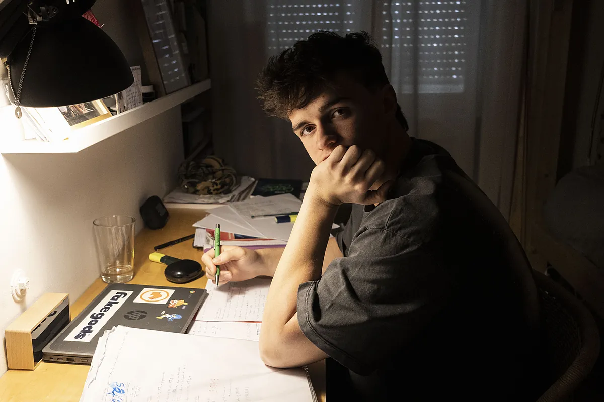 La rebelión de los alumnos de notable que se presentan a la Selectividad:  Pese a mi esfuerzo, no hay plazas públicas y no sé si entraré en la carrera que quiero 