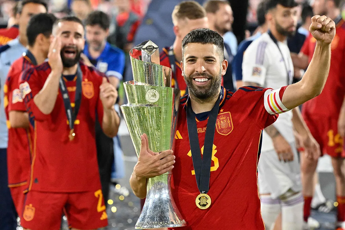 Jordi Alba anuncia su retirada