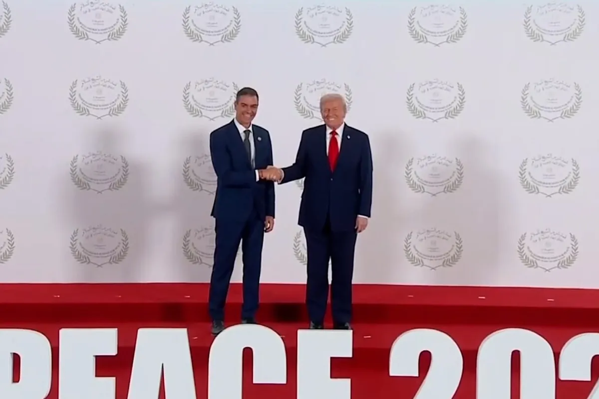Así fue el saludo entre Sánchez y Trump en Egipto tras la polémica de la OTAN