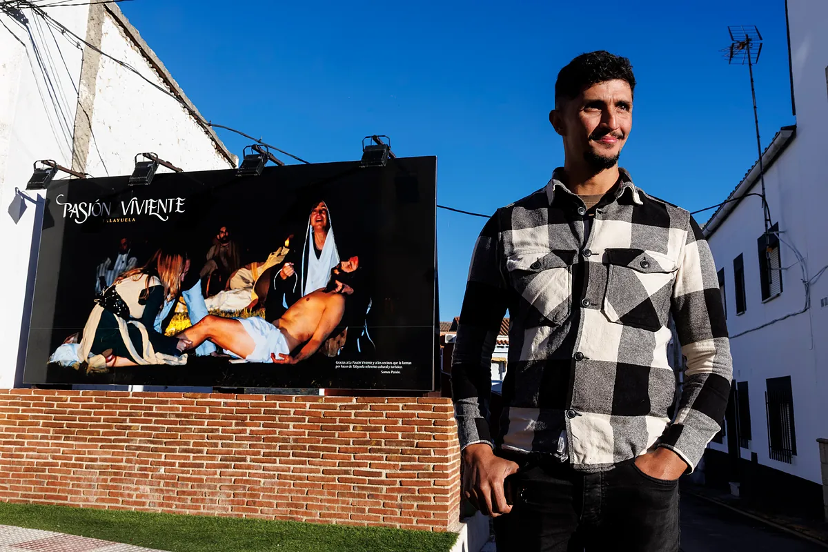 Youssef, el moro que media entre marroquíes y españoles en el pueblo con más inmigrantes, y al que ha intentado fichar Vox