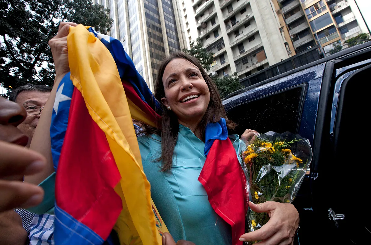 Si el Gobierno no felicita a María Corina Machado debe explicar por qué