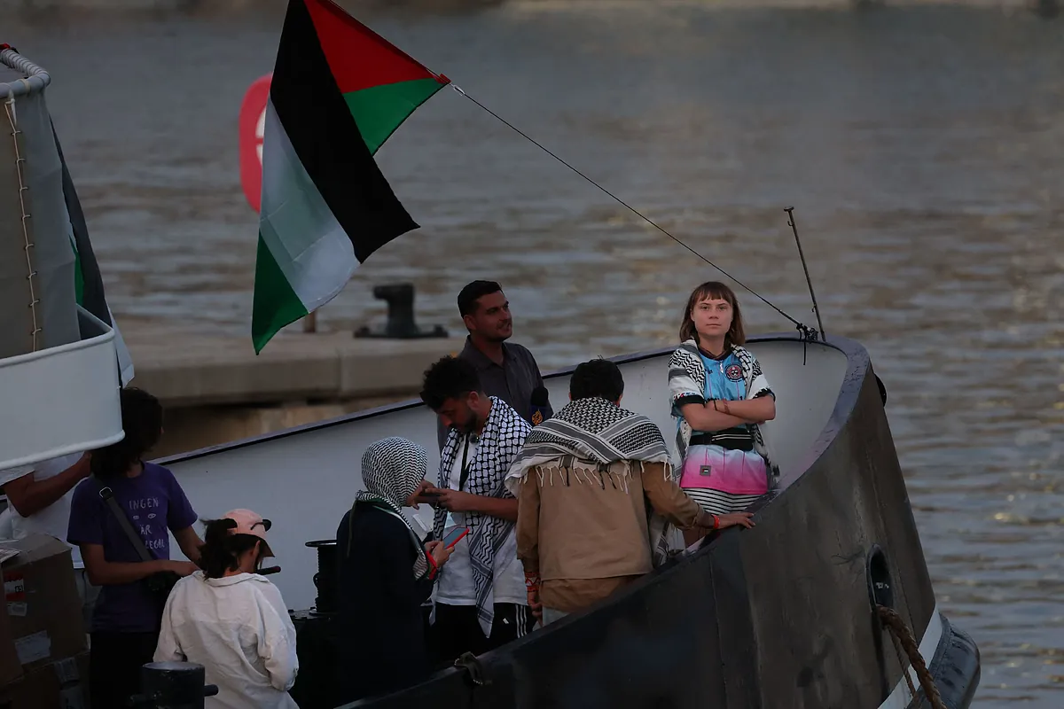 Greta Thunberg abandona la directiva de la Flotilla Global Sumud, aunque sigue rumbo a Gaza