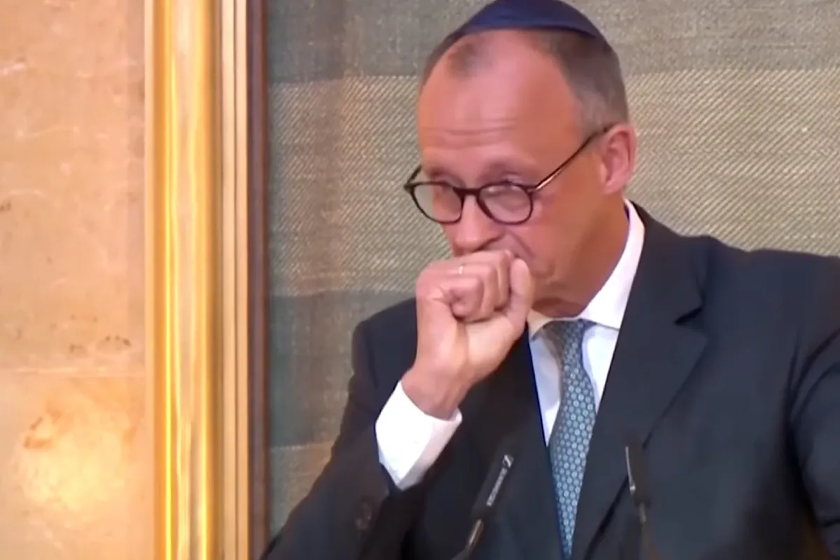 Merz se pone a llorar en directo en la apertura de una sinagoga judía en Múnich