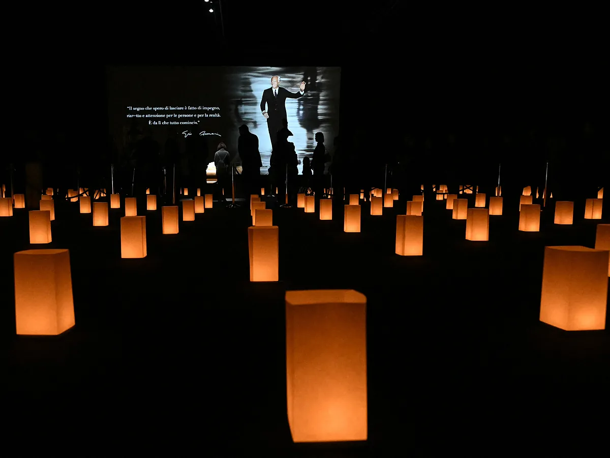 Milán da el último adiós al 'rey' de la moda, Giorgio Armani