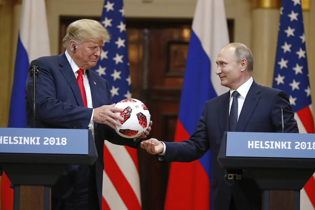 Trump dice que se reunirá con Putin en Budapest para negociar la paz en Ucrania tras una llamada "muy productiva"