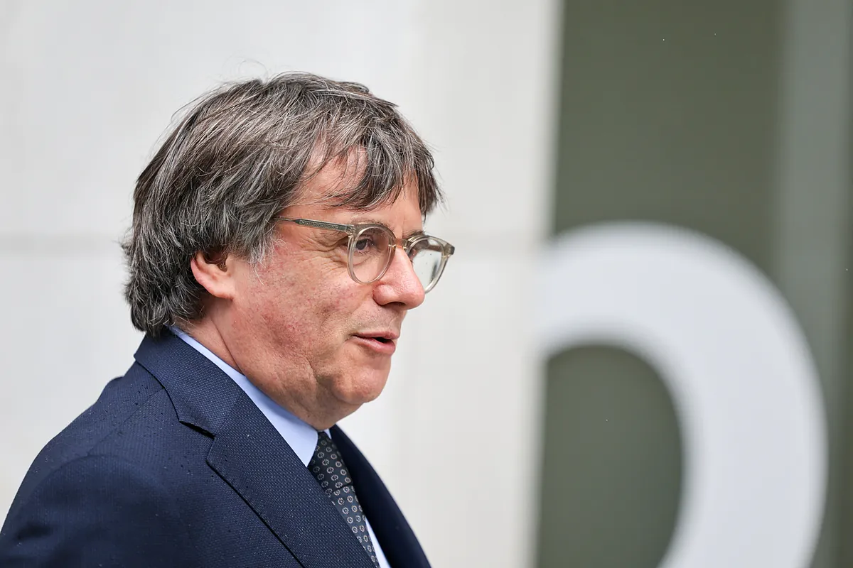 Nuevo movimiento de Puigdemont: recusa a tres magistrados del TC para retrasar el rechazo a su regreso inmediato a España