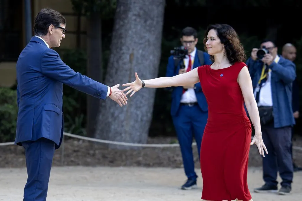 Illa y Moncloa agitan el  Ayuso nos roba  para blanquear el cupo catalán ante su electorado