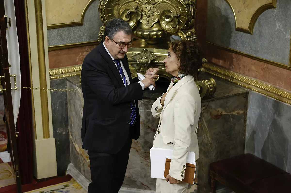 Aitor Esteban se reunió con la vicepresidenta Montero cuando arreciaban las críticas de Andueza por los guiños del PNV a EH Bildu