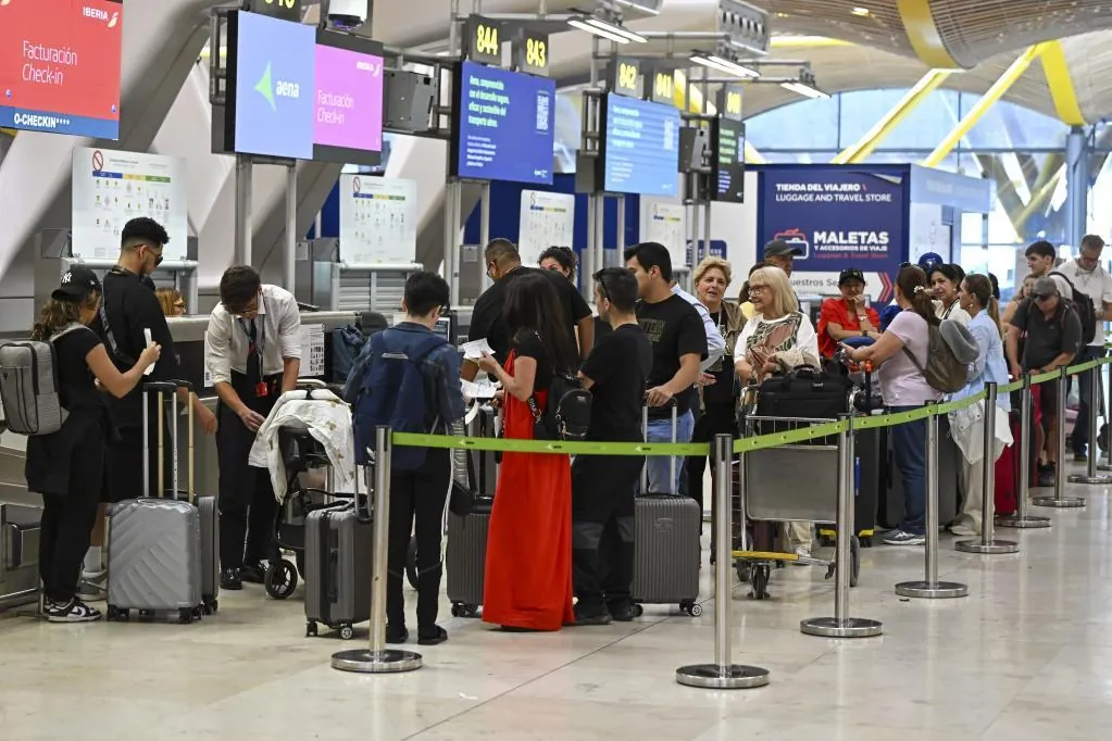 Aena anuncia una inversión récord de 12.888 millones en los aeropuertos españoles para hacer frente al aumento de la demanda