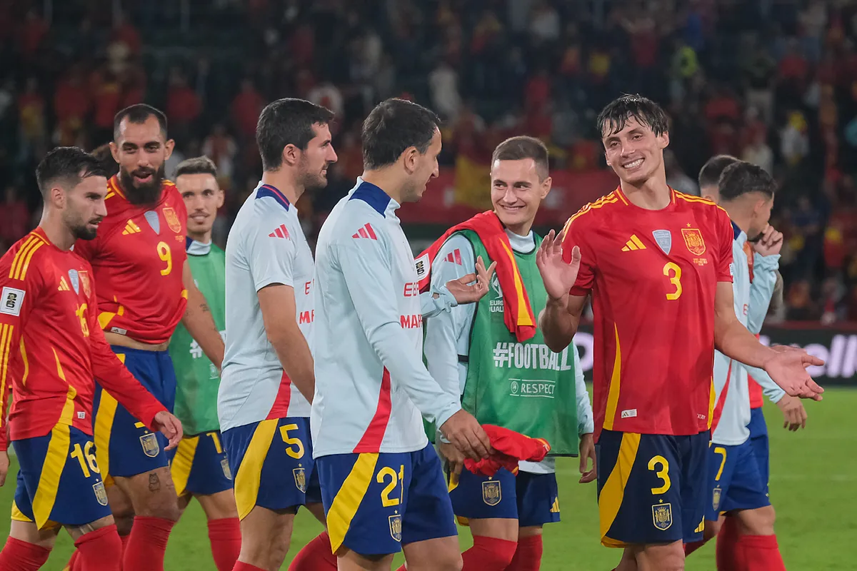La España democrática: 71 jugadores para un concepto (casi) imposible en la selección