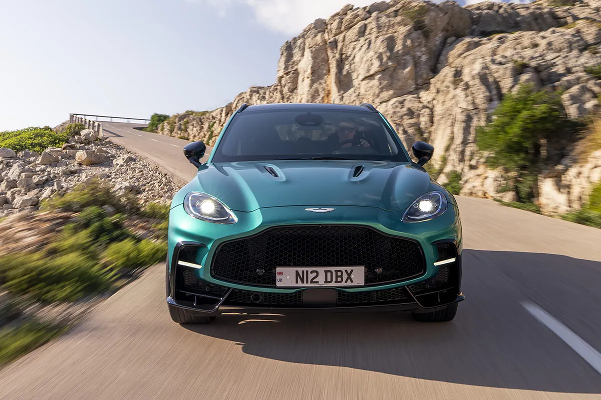 Aston Martin DBX S: músculo británico, mas que nunca