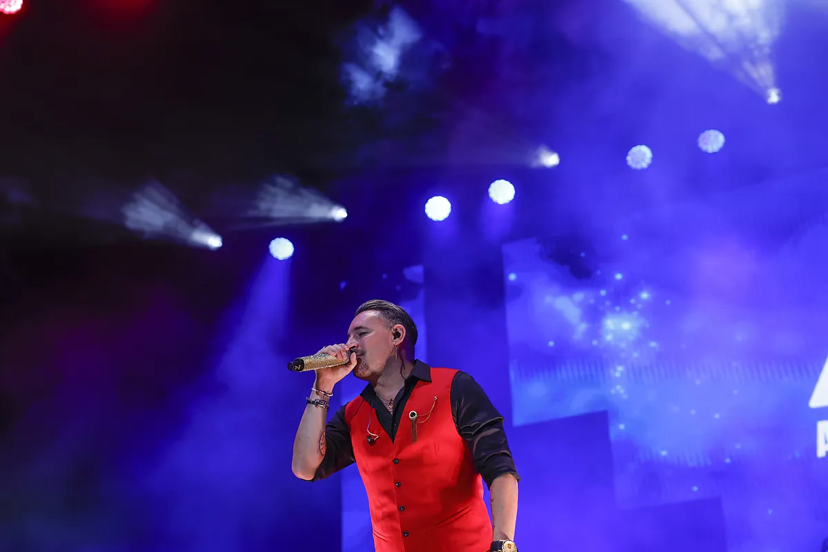 Andy, integrante de Andy y Lucas, anuncia su primer disco en solitario horas después del concierto de despedida de la pareja