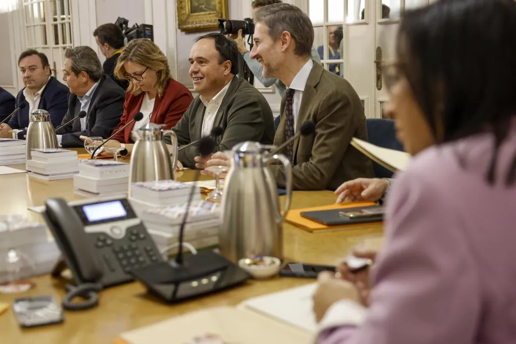 Mazón dimitirá también como líder del PP valenciano y Llorca presenta este miércoles su candidatura a sucederle en la Generalitat