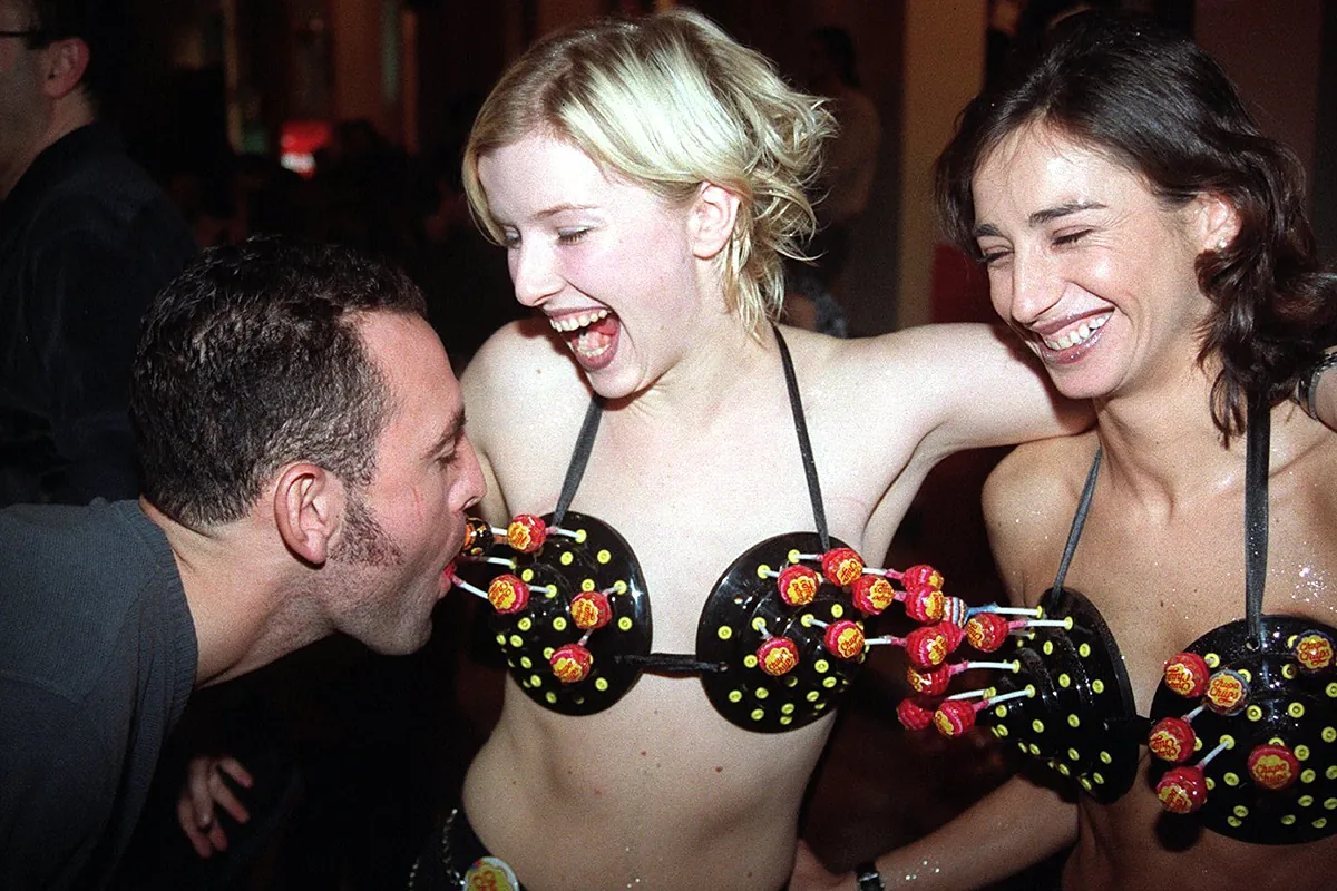 Desenfreno, burlesque y electrónica de Detroit en el Círculo de Bellas Artes:  Aquellas fiestas de finales de los 90 eran salvajes | Madrid