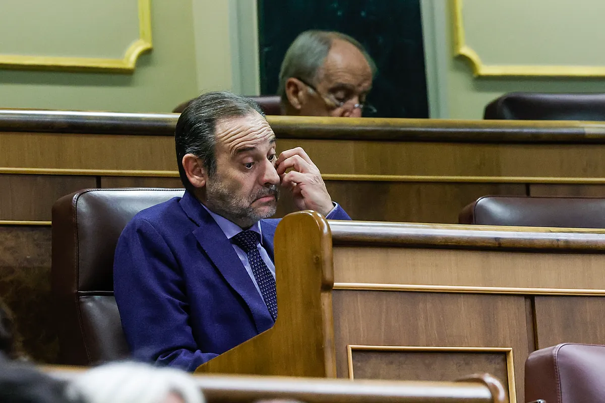 Ábalos Seeks Dismissal of Charges, Claims Lack of Evidence in Mask Purchase Case