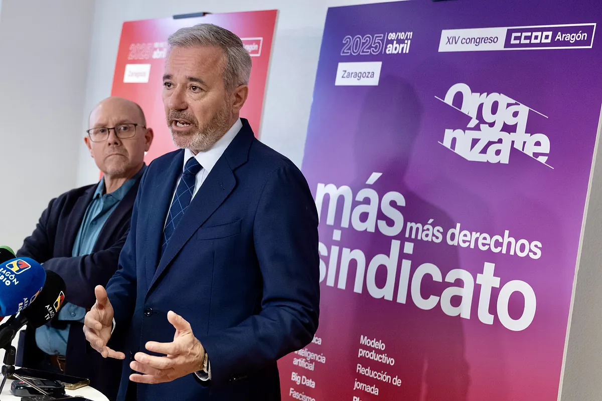 Azcón marca distancia con Vox por su defensa de los aranceles de Trump y defiende que el PP logre un pacto con el Gobierno