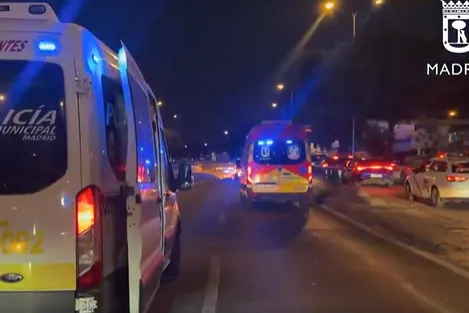 Muere un motorista tras salirse de la vía en el plaza Elíptica de Madrid
