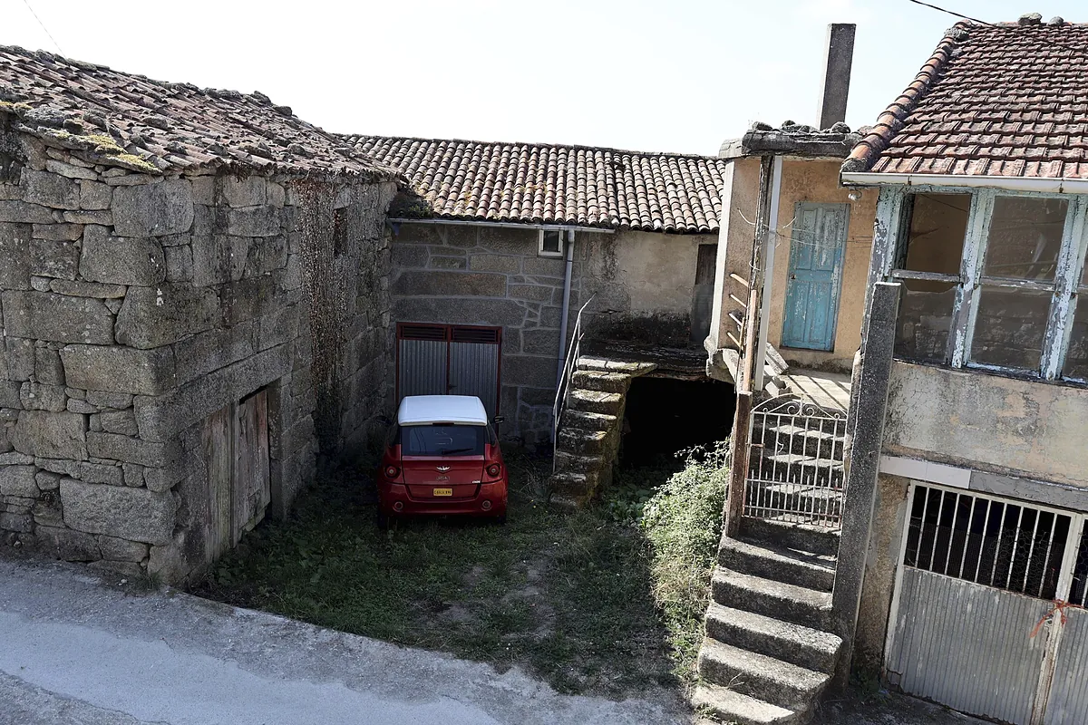 El estigma que persigue a los 15 vecinos de San Pedro de Berredo: "No queremos ser conocidos como la aldea del triple asesino"