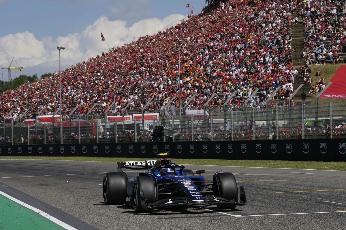 ¿Por qué Carlos Sainz es tan disciplinado en Williams?: "Si me piden parar, tengo que obedecer"