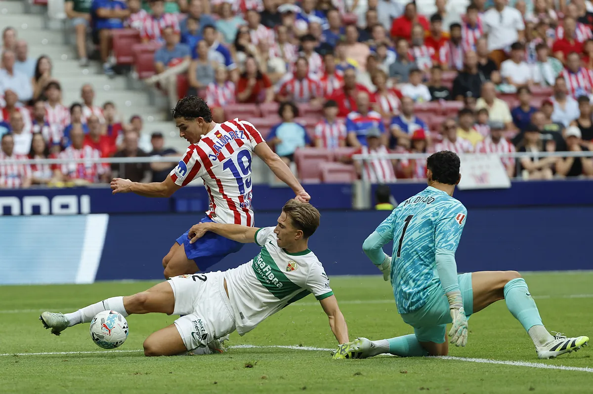 El Atlético sigue sin ver la luz y se deja ante el Elche otros dos puntos