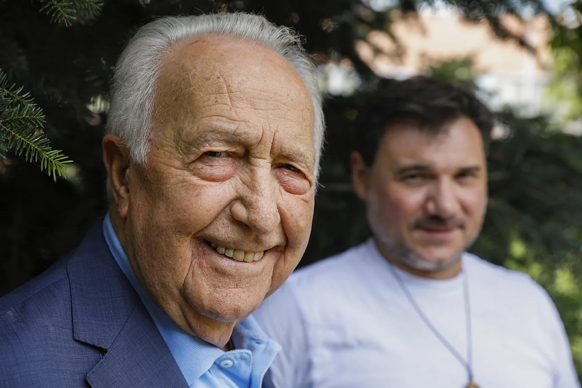 Manuel Torreiglesias, con 83 años, a la espera de un riñón: "La diálisis es un coñazo" | Salud