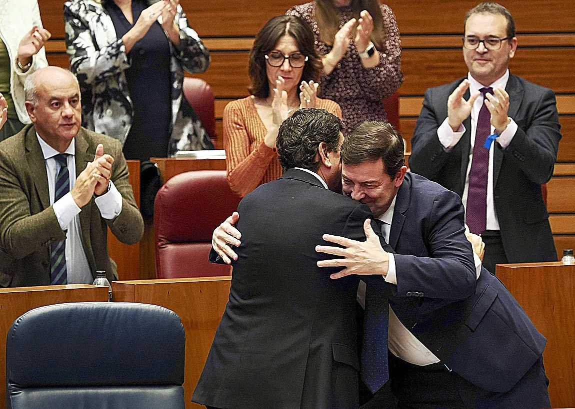 El PP da por "imposibles" los presupuestos de Aragón y Extremadura y apunta ya a elecciones anticipadas: "Vox quiere un superdomingo"