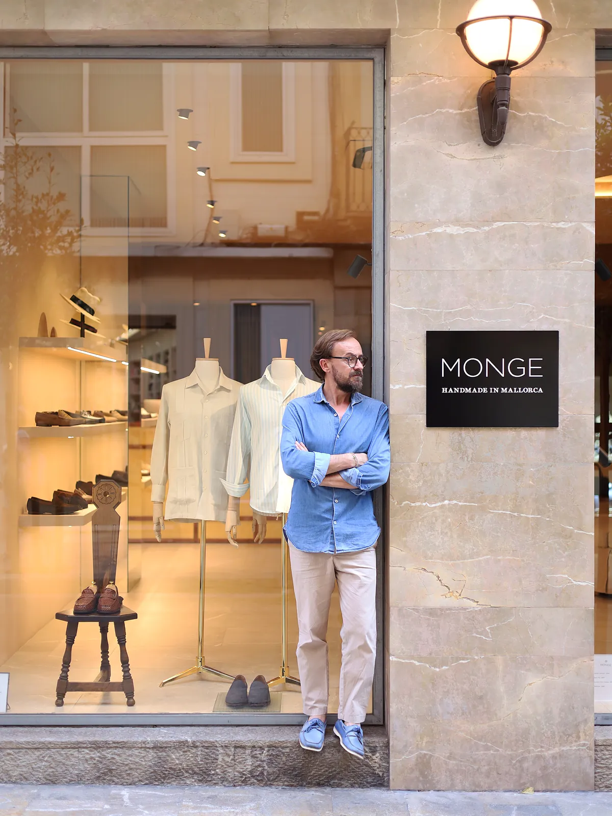 Pedro Monge, fundador de la firma de calzado artesanal Monge Studio: "A un zapato que te cuesta menos de 100 € no le puedes seguir la pista de calidades, condiciones laborales..."