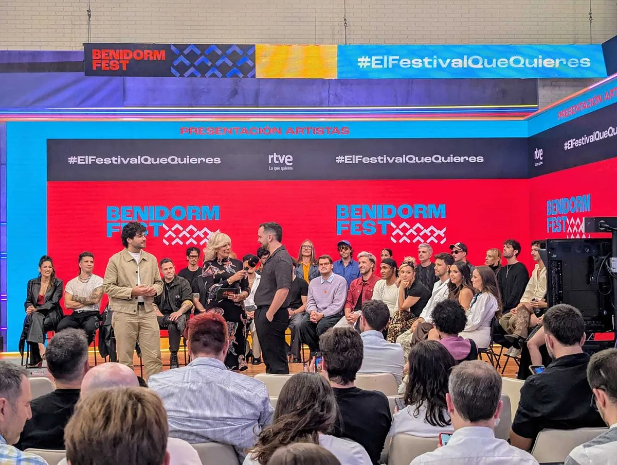 Estos son los 18 artistas del Benidorm Fest 2026 que vivirán "un reality" y tendrán que afianzar el festival más allá de Eurovisió: de la hija de Bimba Bosé al nieto de Dyango