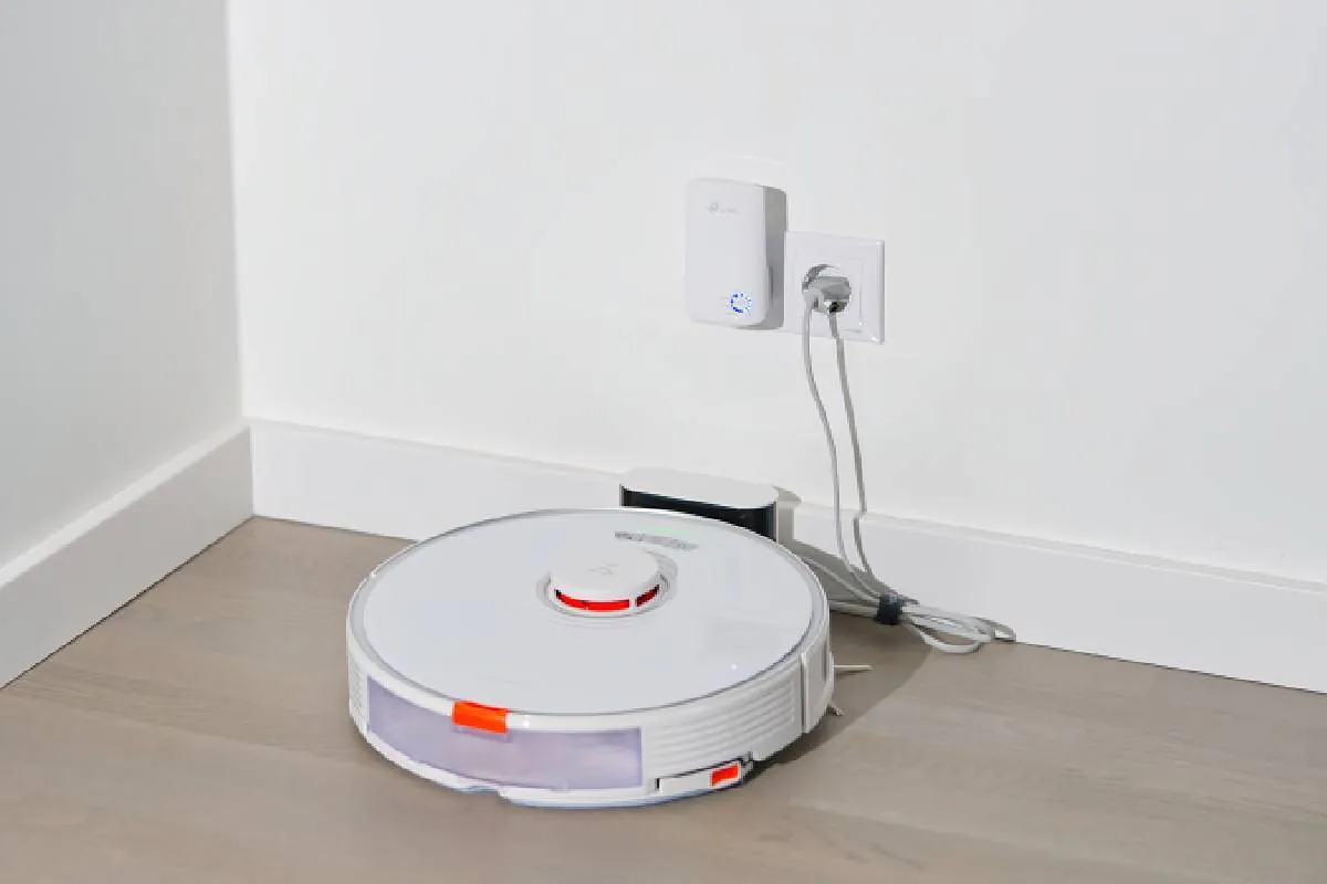 En busca de un robot aspirador: 10 buenas opciones para comprar ahora mismo (por precio, descuento y funcionalidad)