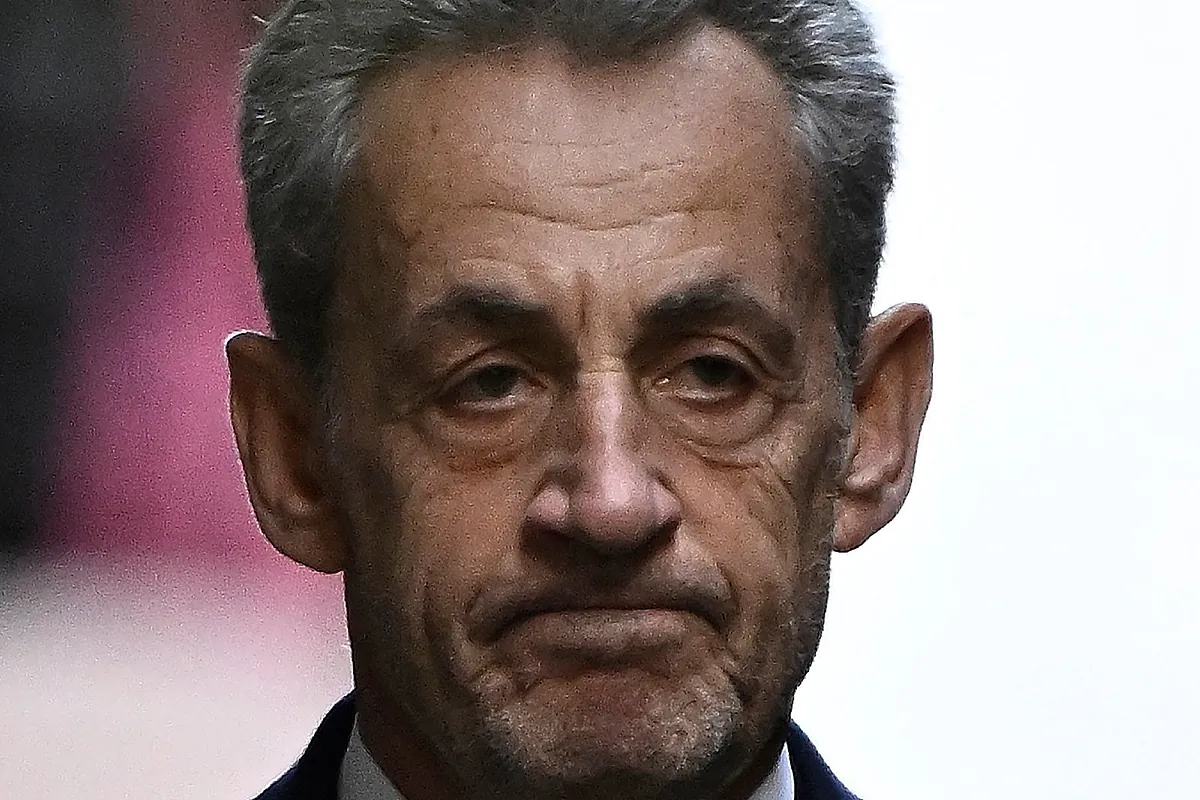 El Gobierno francés justifica la protección policial de Sarkozy en la cárcel "por razones de seguridad"
