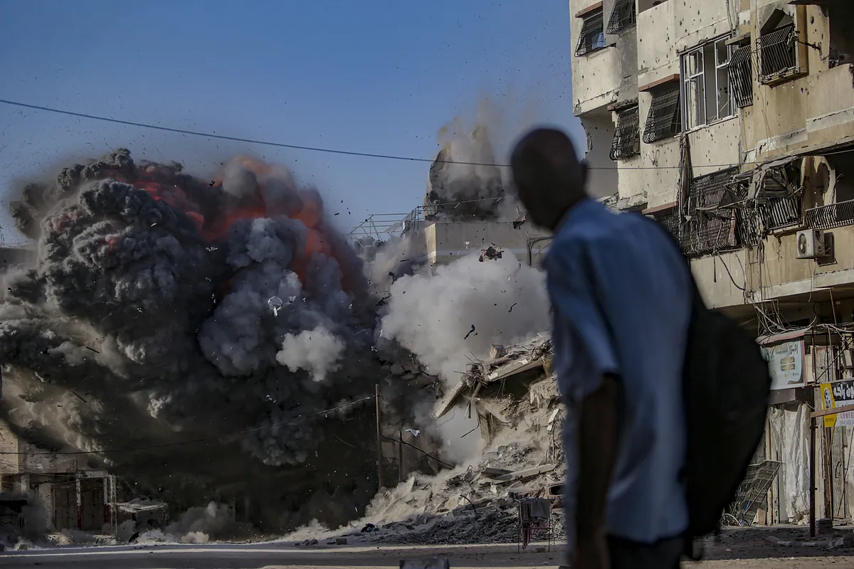 Israel detiene la ofensiva militar en Ciudad de Gaza