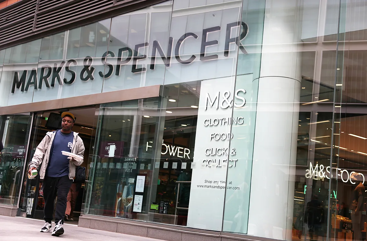 Un ciberataque causa pérdidas de 250 millones a la cadena de supermercados británica  Marks & Spencer