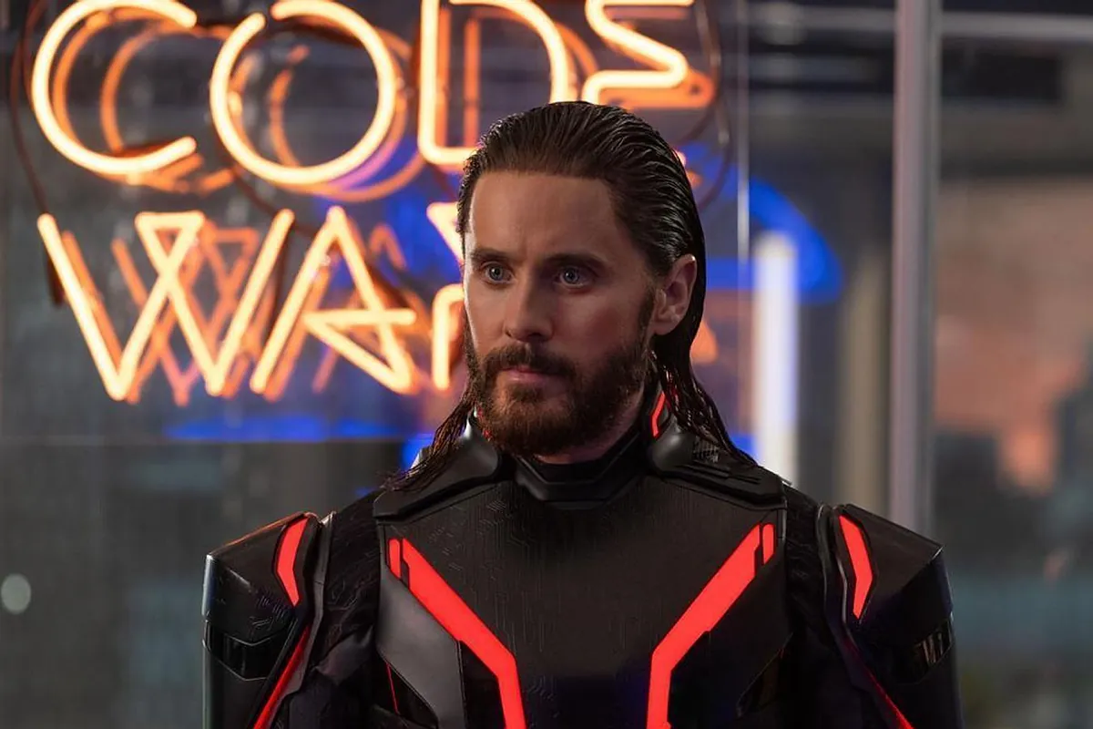 Tron: Ares: Una saga incapaz de superar el trauma de su propio pasado (**)