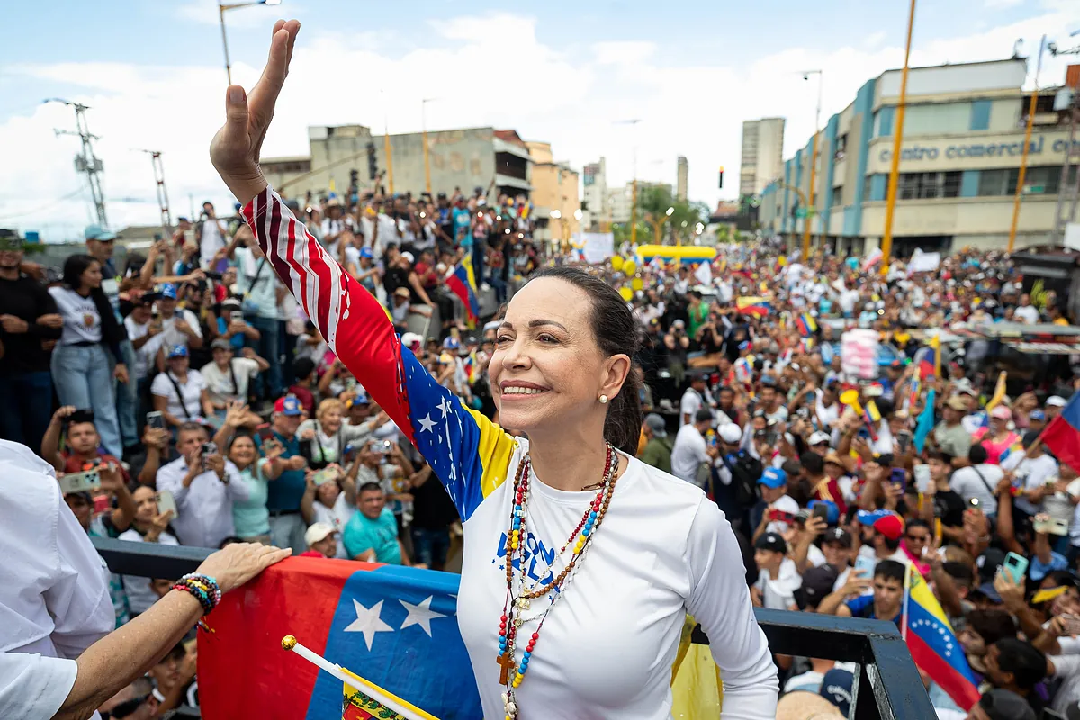 María Corina y los hombres malos