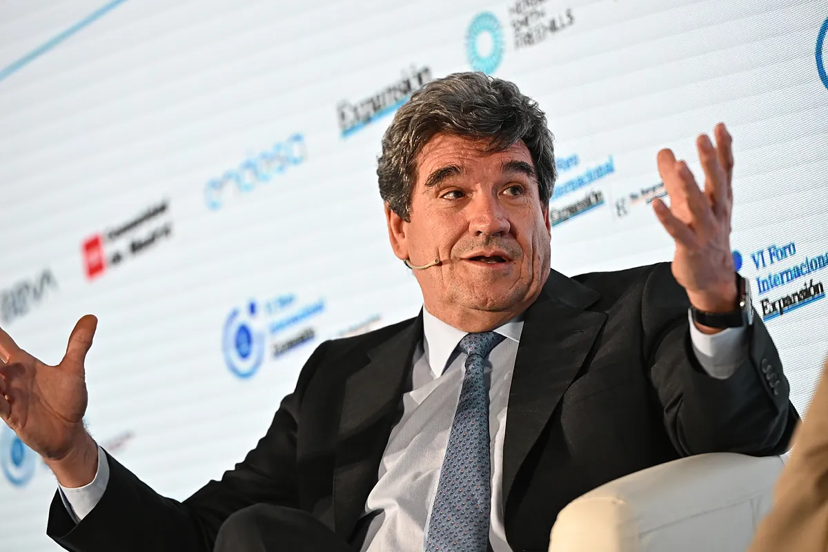 Escrivá niega "capacidad técnica" al Banco de España para opinar sobre las pensiones: "Corresponde a la AIReF"