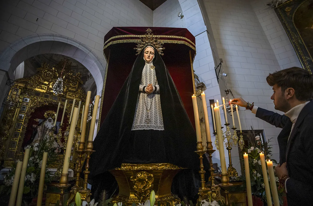 Inicia la Semana Santa con el Viernes de Dolores en España