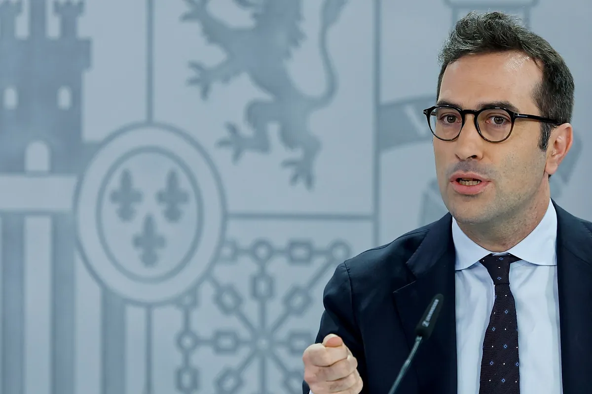 Carlos Cuerpo, sobre la consulta de la OPA de BBVA: "No es vinculante"