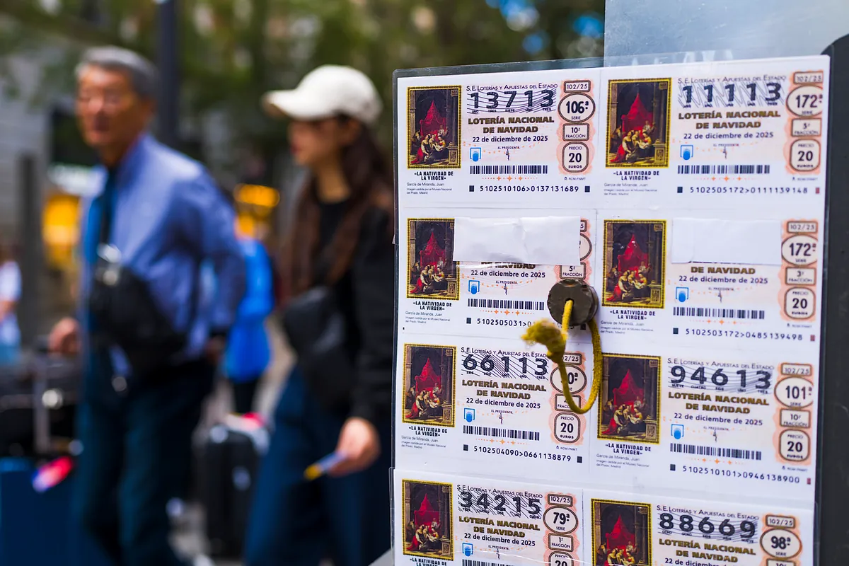 De comprar dos pisos y tres coches a sólo un piso y lejos del centro: así ha adelgazado en 14 años el Gordo de Navidad