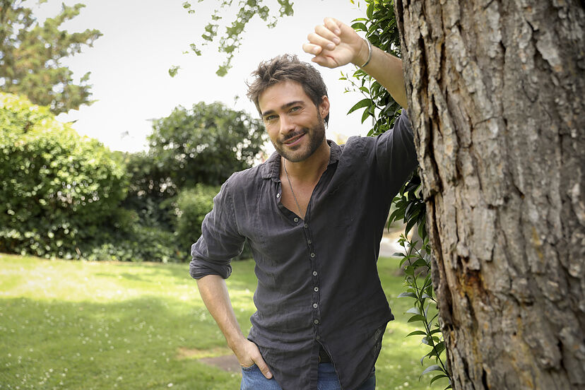 La encrucijada entre meter en la cárcel a un hombre... o quedarte con su hija: "La venganza nos puede consumir, tal cual" | Series