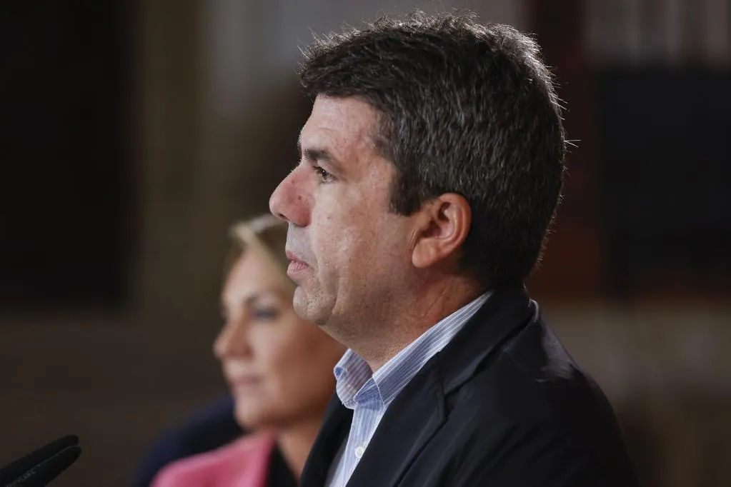 Mazón desvela nuevas llamadas el día de la dana: contactó con Feijóo, Montero y Ribera tras el envío del ES-Alert