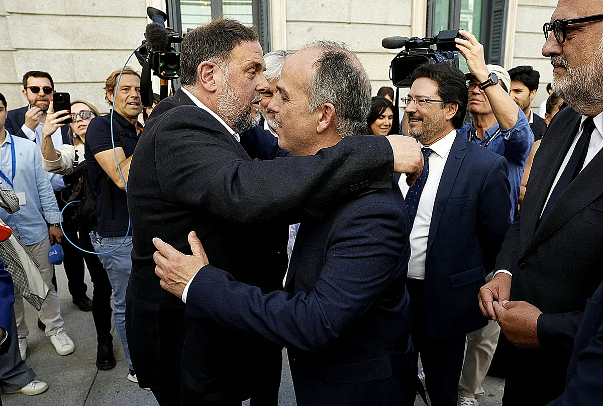 Dos años después de que Sánchez prometiese que  este Gobierno no va a aceptar la amnistía , su Constitucional la avala y reaviva su conexión con Puigdemont