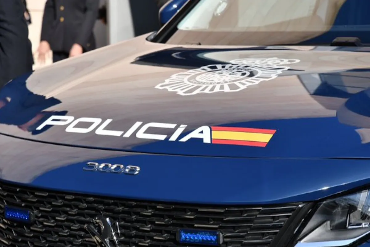 Investigan la muerte violenta de una mujer en Pontevedra tras precipitarse su hijo por un balcón