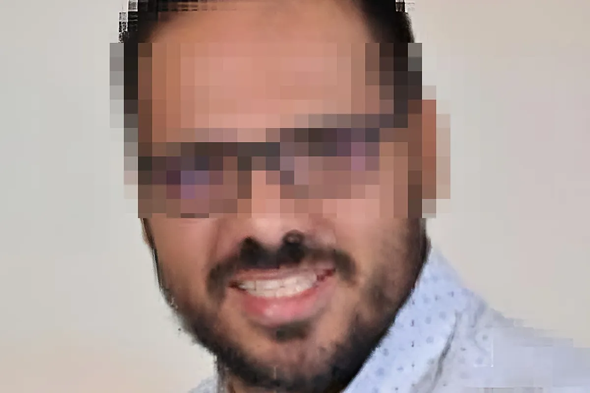 El profesor de inglés detenido por decir a sus alumnas del colegio de Villaverde que quería "hacer el amor" con ellas: se enfrenta a 13 años de prisión