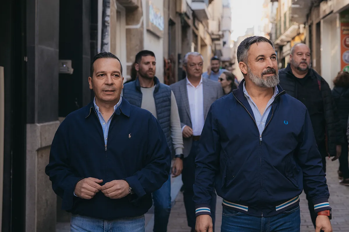 Vox cambia de candidato para las elecciones de Extremadura: su portavoz en la Asamblea, Óscar Fernández, encabezará la lista