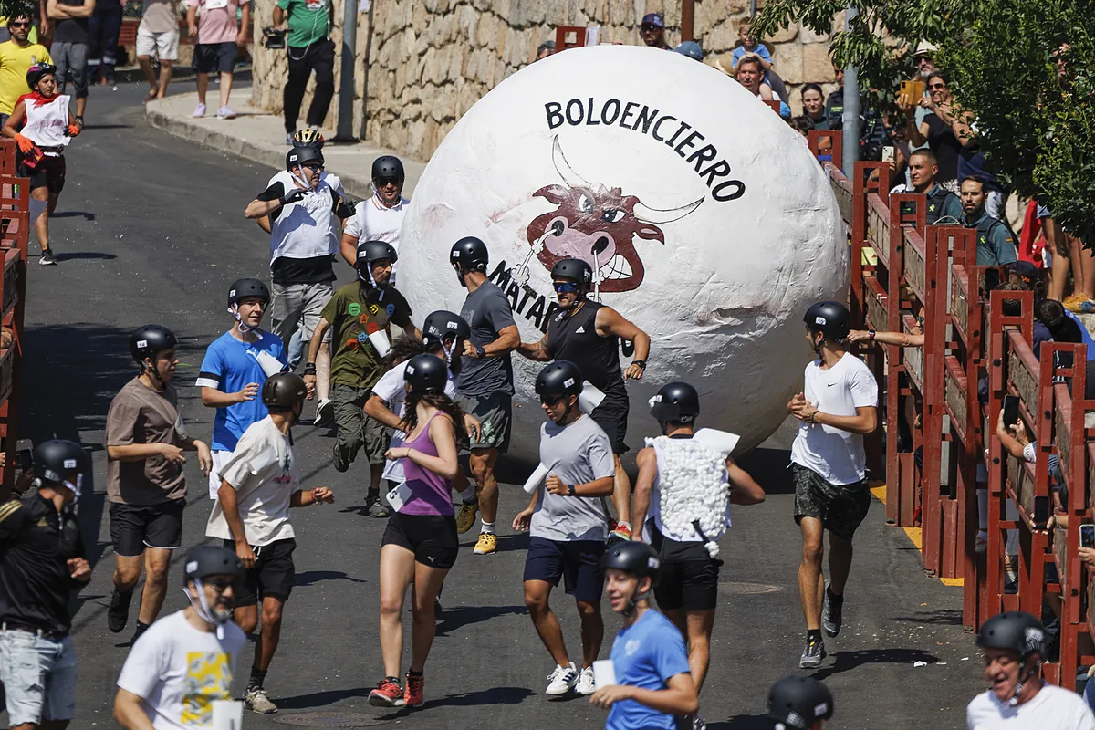Cinco niños heridos leves por un cohete defectuoso en el boloencierro de Mataelpino