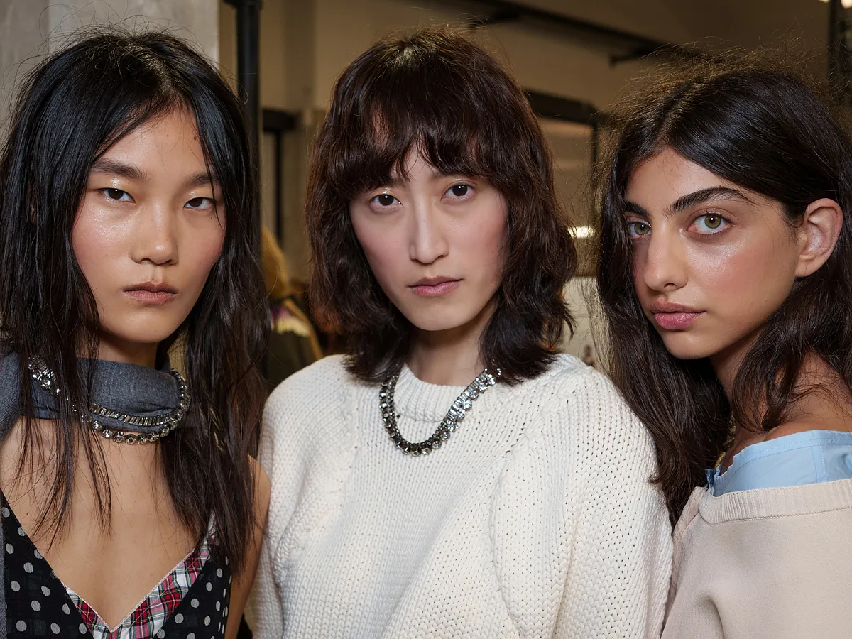 La rutina coreana que protege tu piel este otoño: 5 protectores imprescindibles