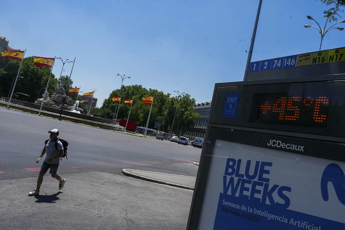 La primera ola de calor del verano empieza este sábado y pone a 18 provincias en aviso naranja